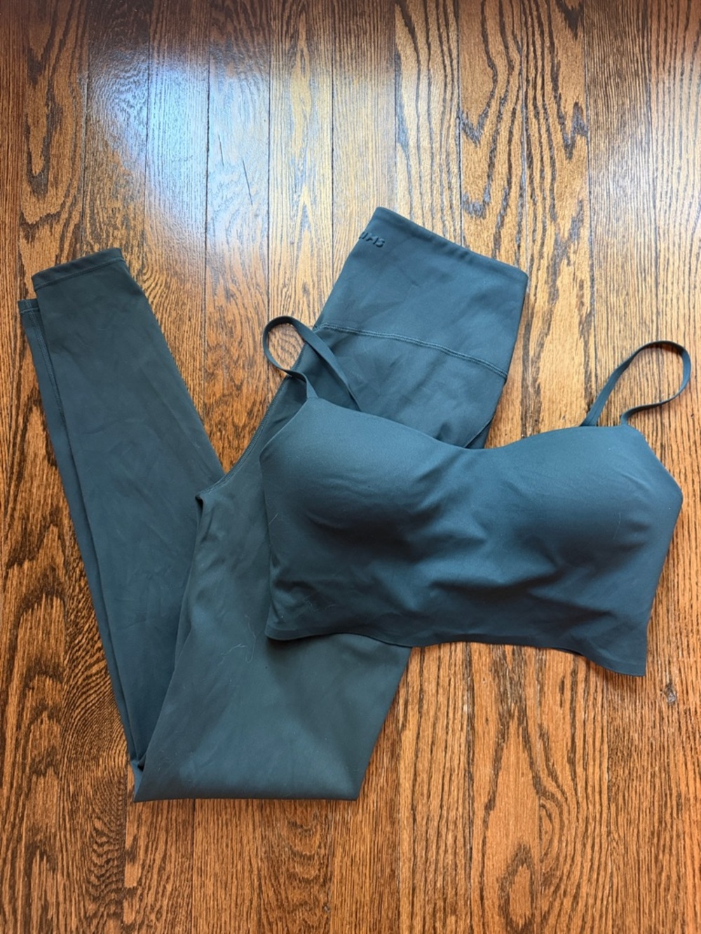 Skims Nike Teal Seamless Bra Top and Leggings Set size M